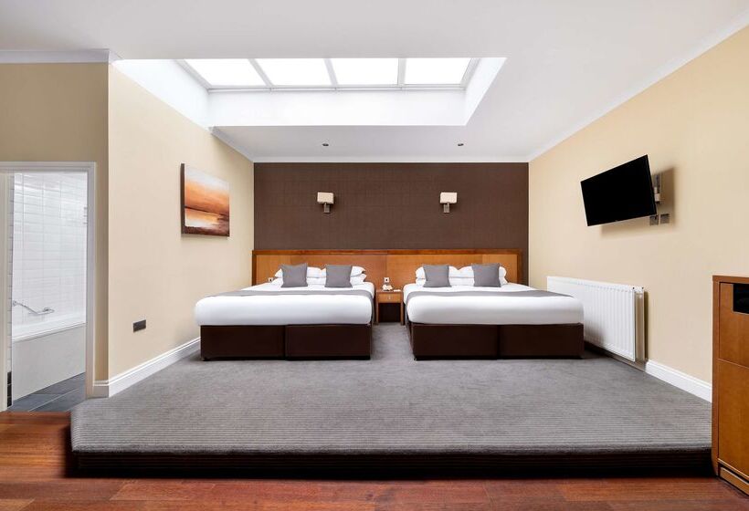 Royal Station Hotel  Part Of The Cairn Collection