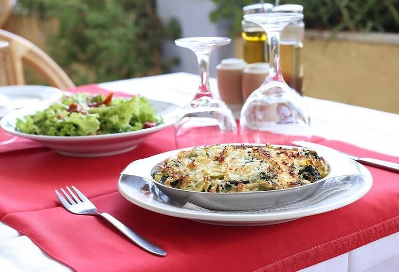 Отель Sariza Spring