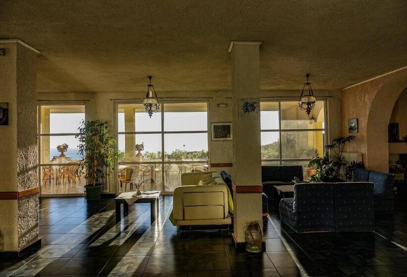 Отель Sariza Spring