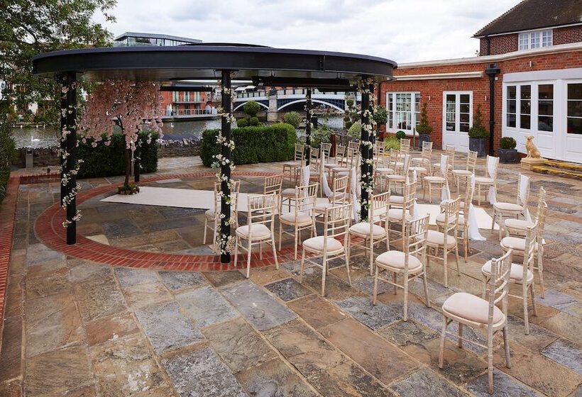 ホテル Sir Christopher Wren