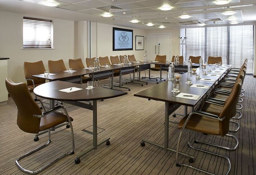 ホテル Sir Christopher Wren