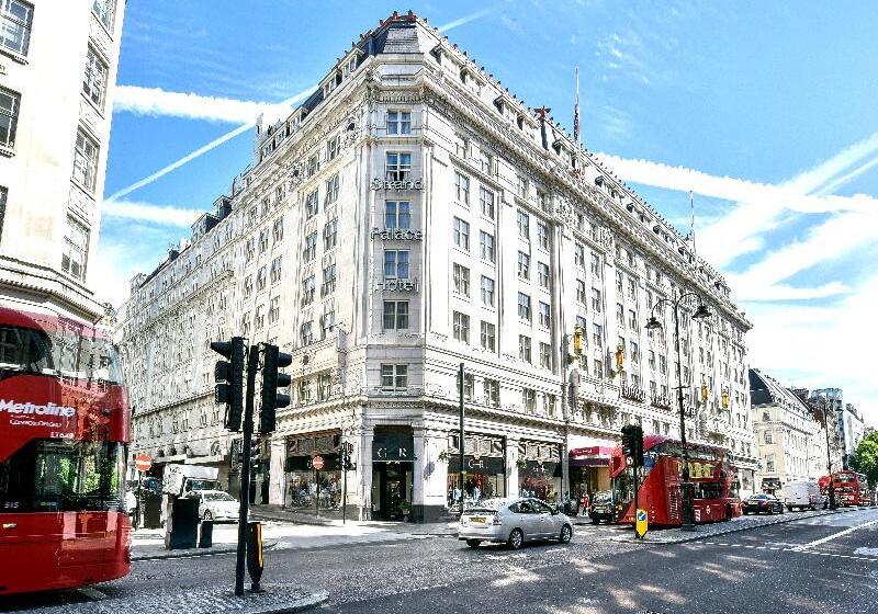 هتل Strand Palace