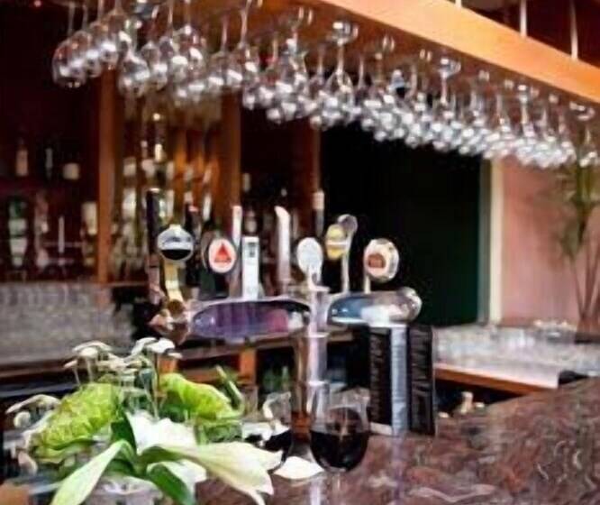 호텔 Strangford Arms