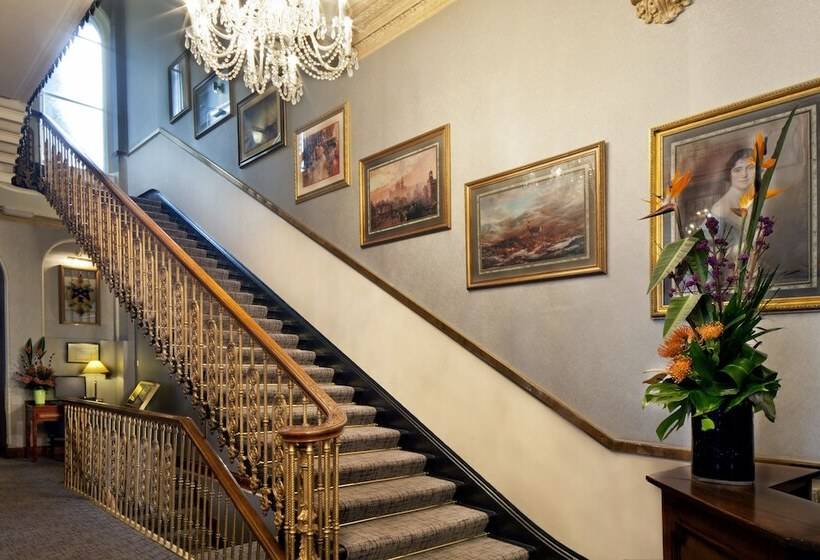 בית מלון כפרי Gem Strathmore