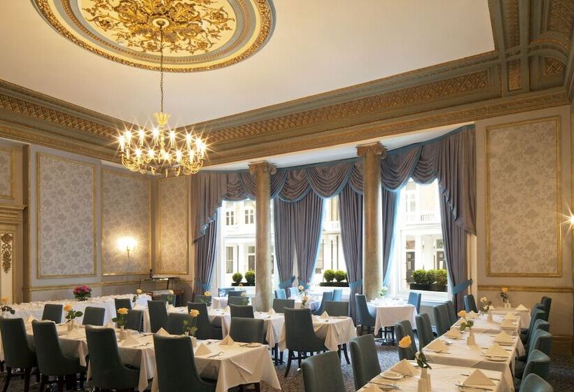 בית מלון כפרי Gem Strathmore