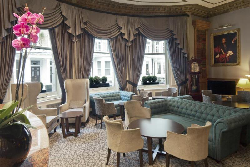 Отель Gem Strathmore