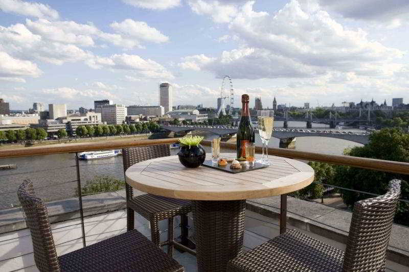 Отель Swissôtel The Howard