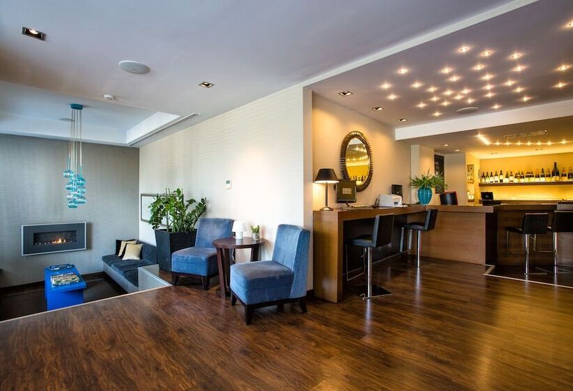 ホテル The Athens Gate