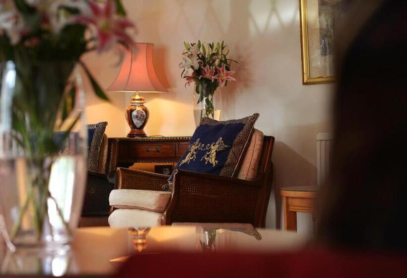 ホテル The Brickwall