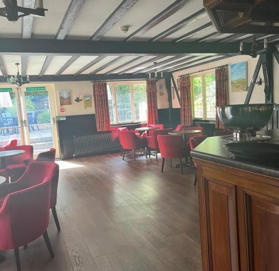 ホテル The Brickwall