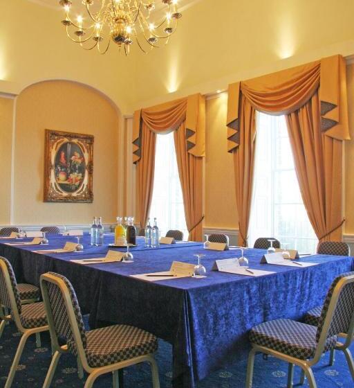 Отель The Chatsworth