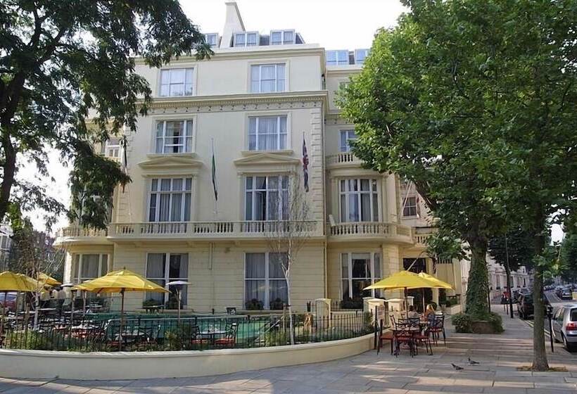 Отель The Colonnade