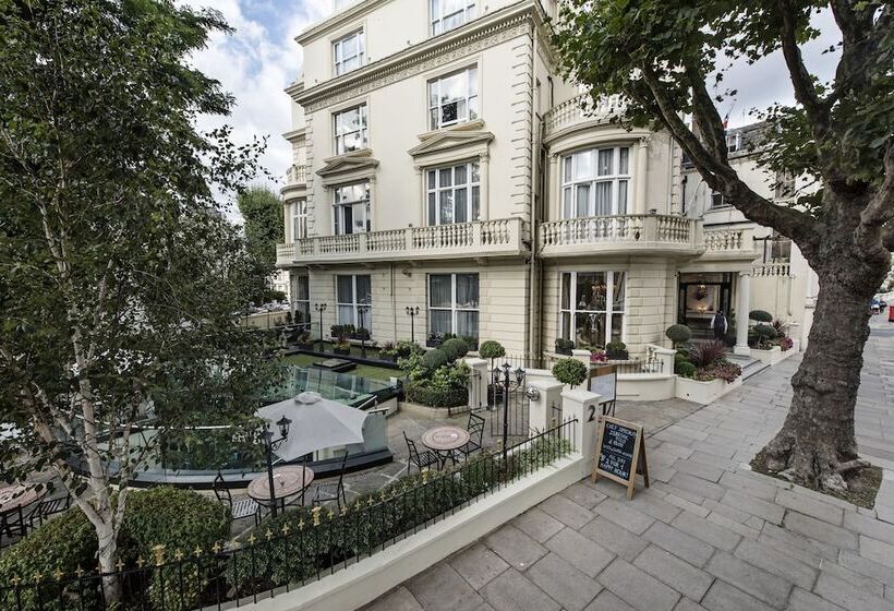 Отель The Colonnade