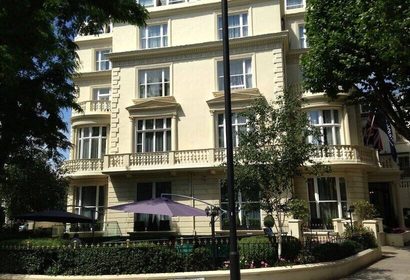 Отель The Colonnade