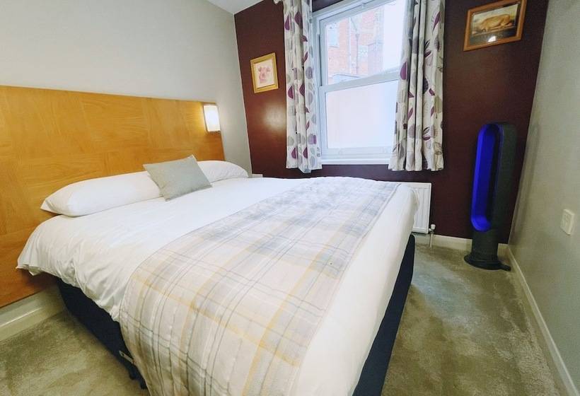 호텔 The Corner House