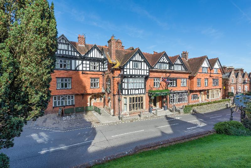 Отель The Crown Manor House