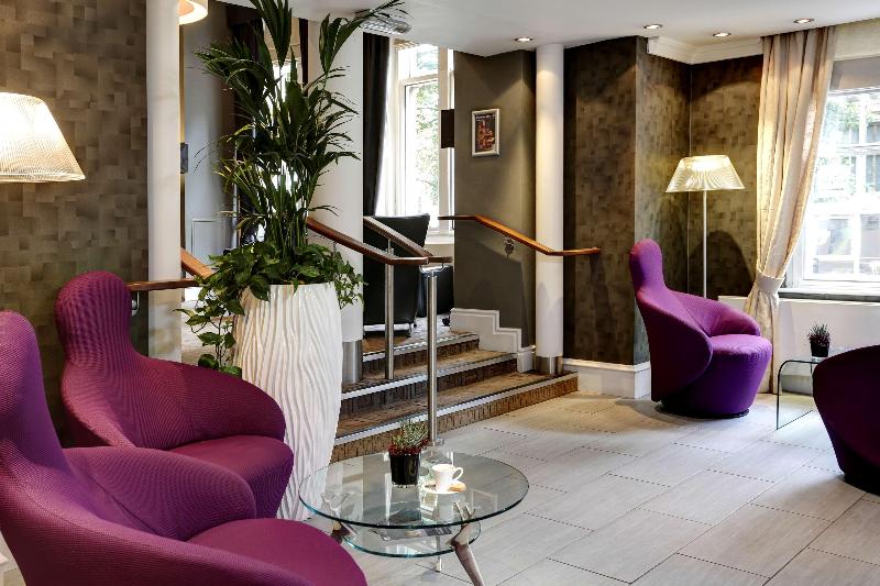 Отель The Dean Court