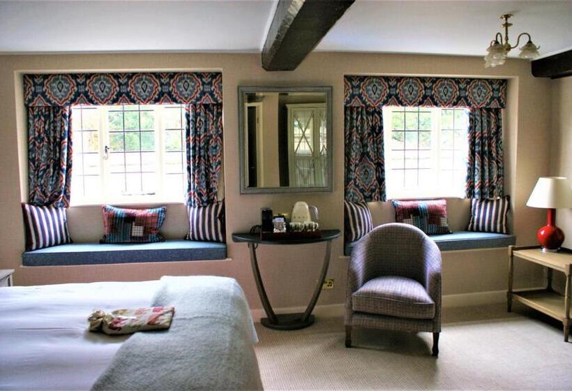 בית מלון כפרי The Eastbury & Spa