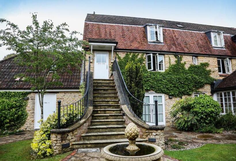 בית מלון כפרי The Eastbury & Spa