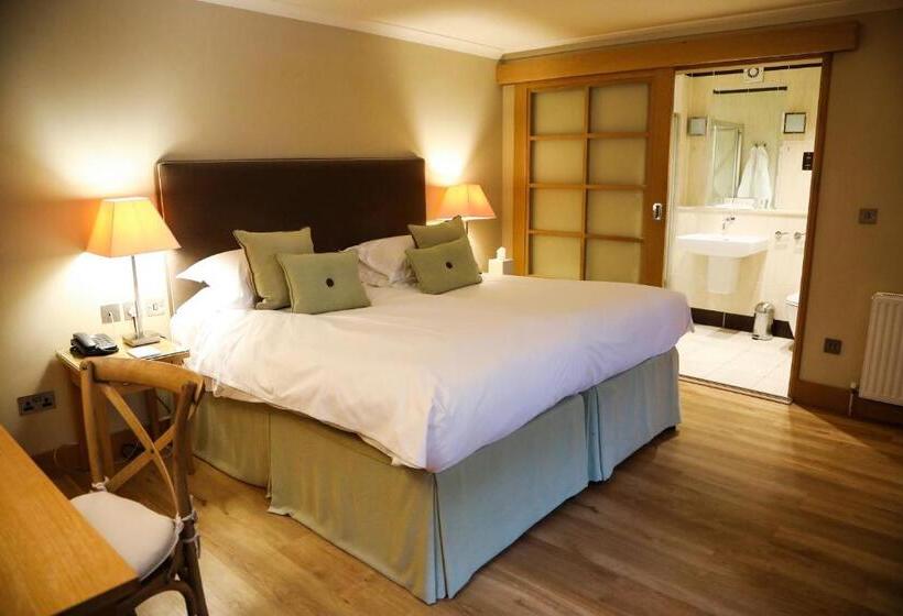 בית מלון כפרי The Eastbury & Spa