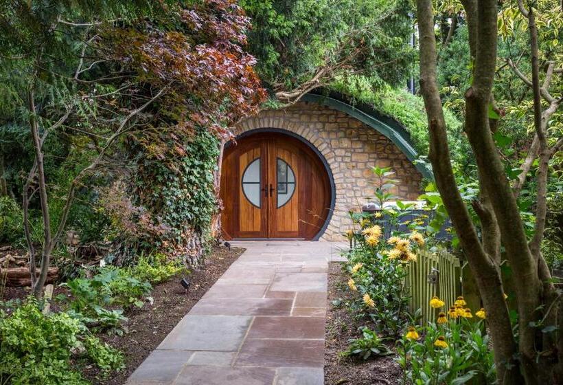 בית מלון כפרי The Eastbury & Spa