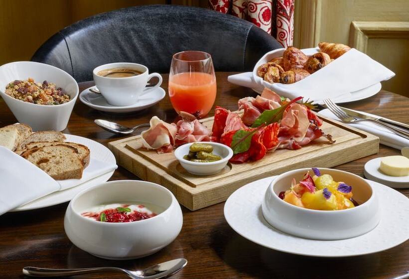 The Gore London   Starhotels Collezione