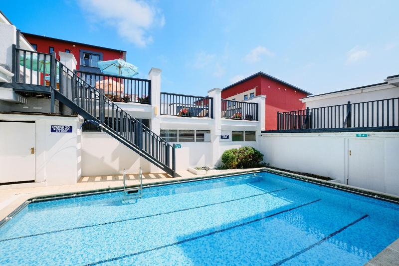 호텔 The Kilbirnie