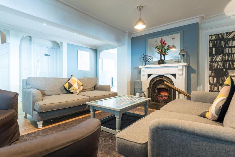 בית מלון כפרי The Land S End