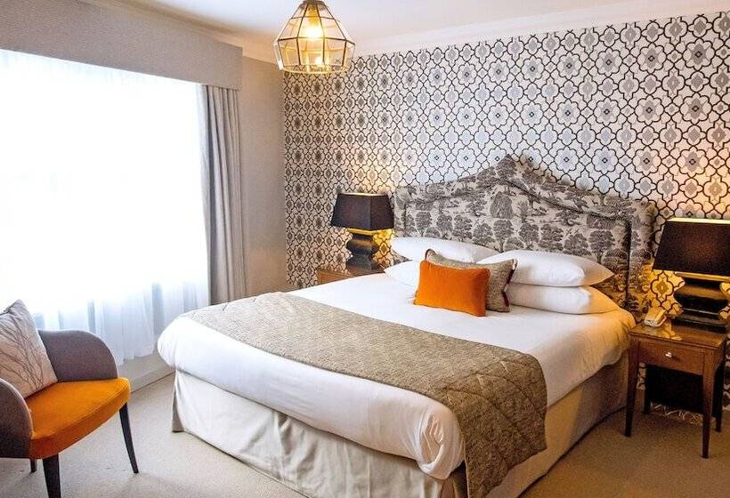 Отель The Maids Head