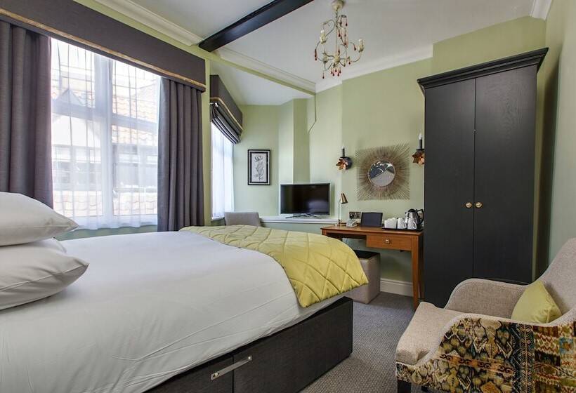 Отель The Maids Head