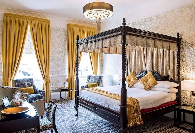 Отель The Maids Head