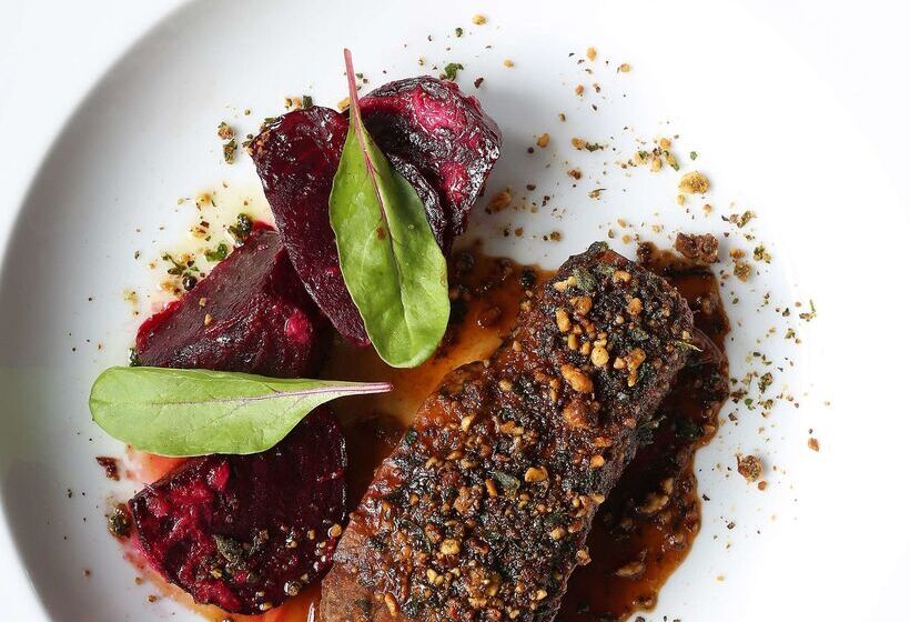 Отель The Mandeville