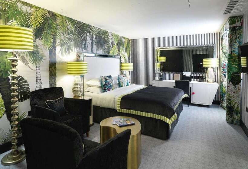 Отель The Mandeville