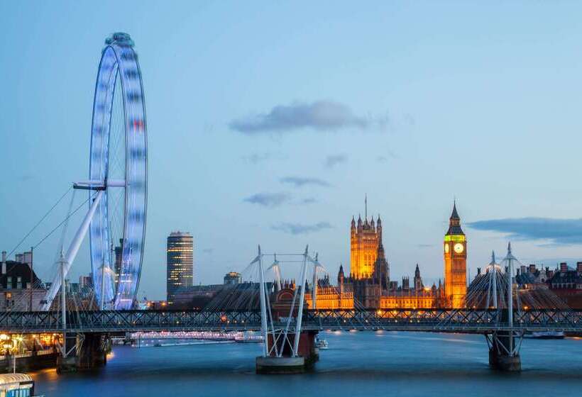 Отель The Mandeville