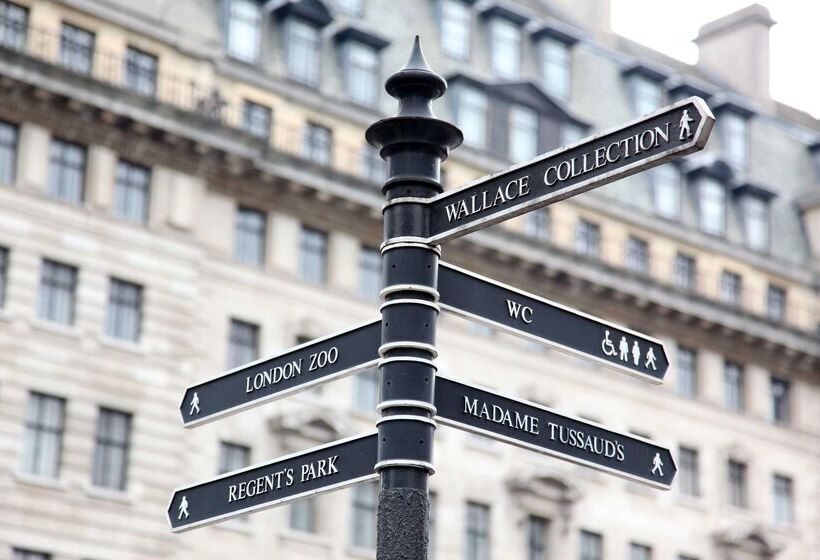 Отель The Mandeville