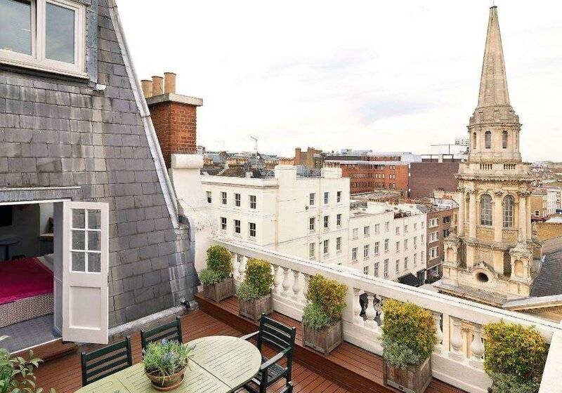 Отель The Mandeville