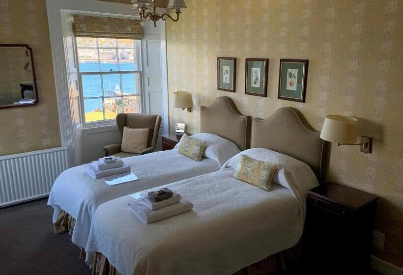 هتل The Manor House