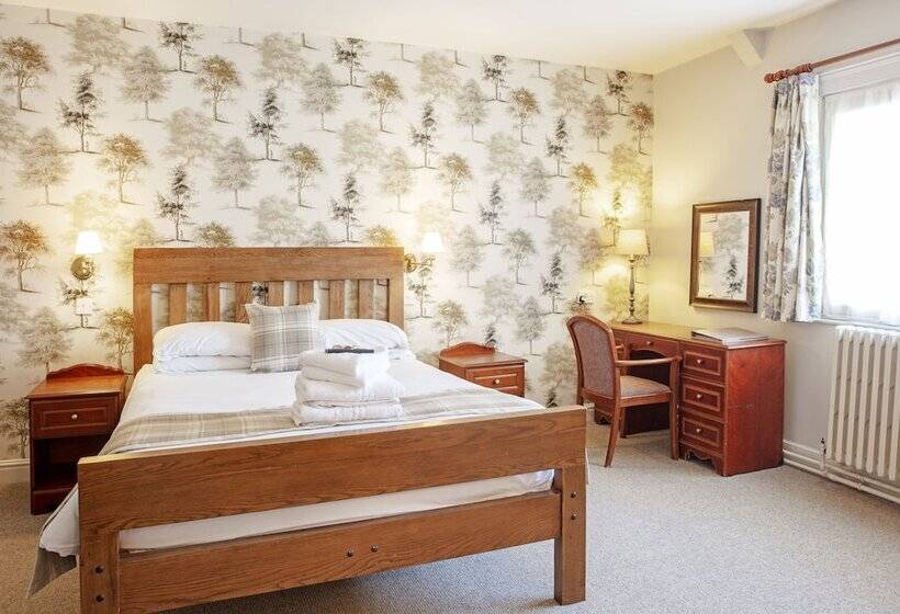 فندق The Old Bell   Warminster