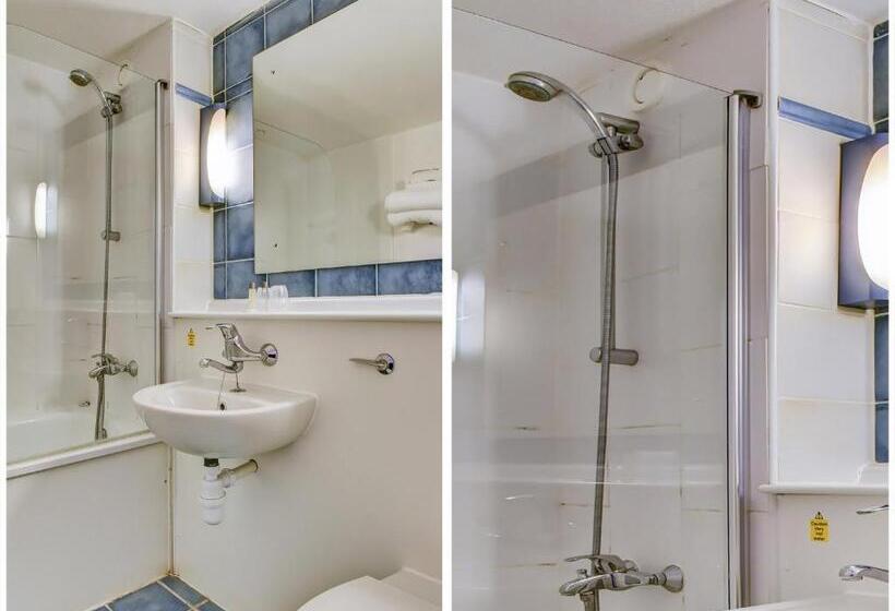 The Hotel Rafiya, Redditch