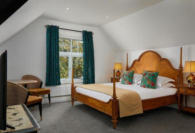 Отель The Royal Adelaide