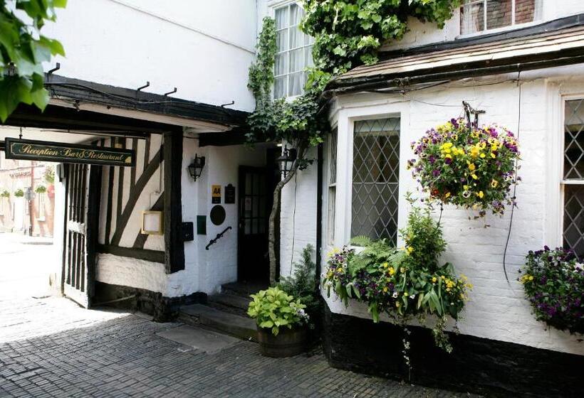 בית מלון כפרי The Saracens Head