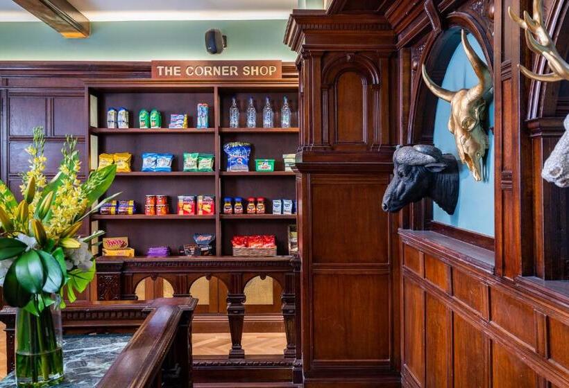 酒店 The Springs Resort & Golf Club