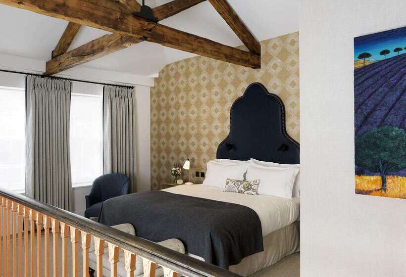 هتل The Stafford  London