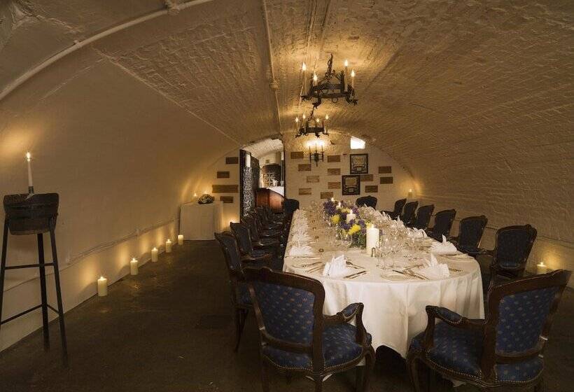 Отель The Stafford  London