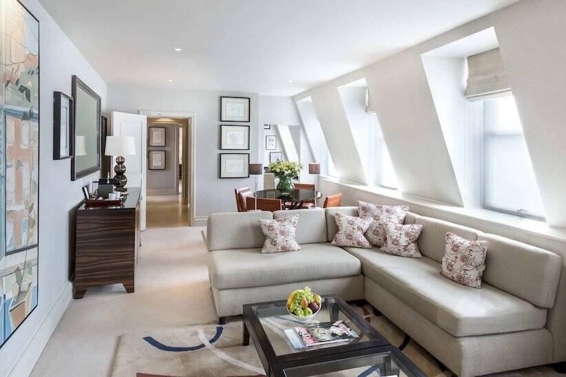 Отель The Stafford  London