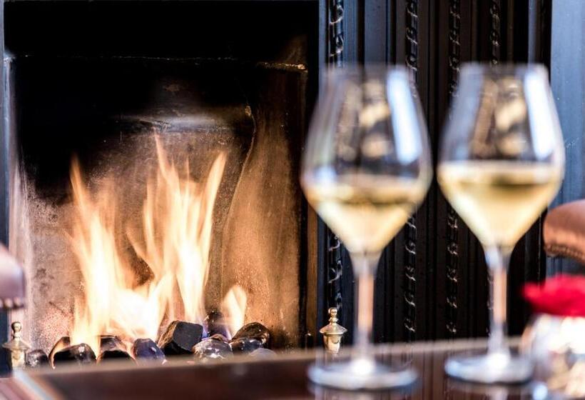 هتل The Stafford  London