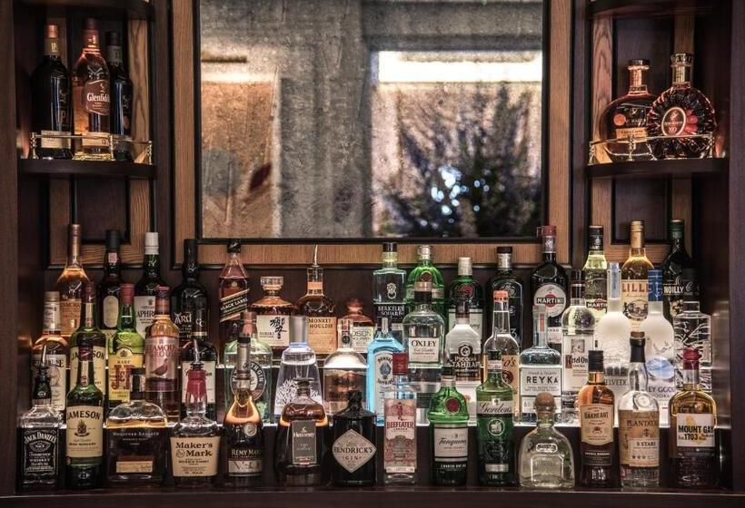 Отель The Stafford  London