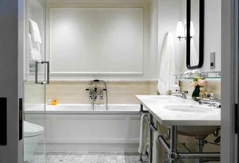 Отель The Stafford  London