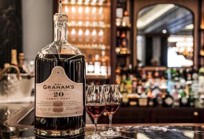 هتل The Stafford  London