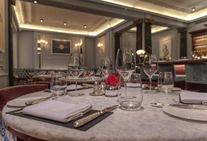 Отель The Stafford  London